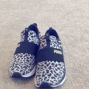 Cheetah print pumas